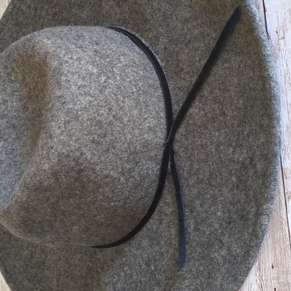 Free People Wool Wide Brim Fedora Hat Black Trim OS - Picture 7 of 14
